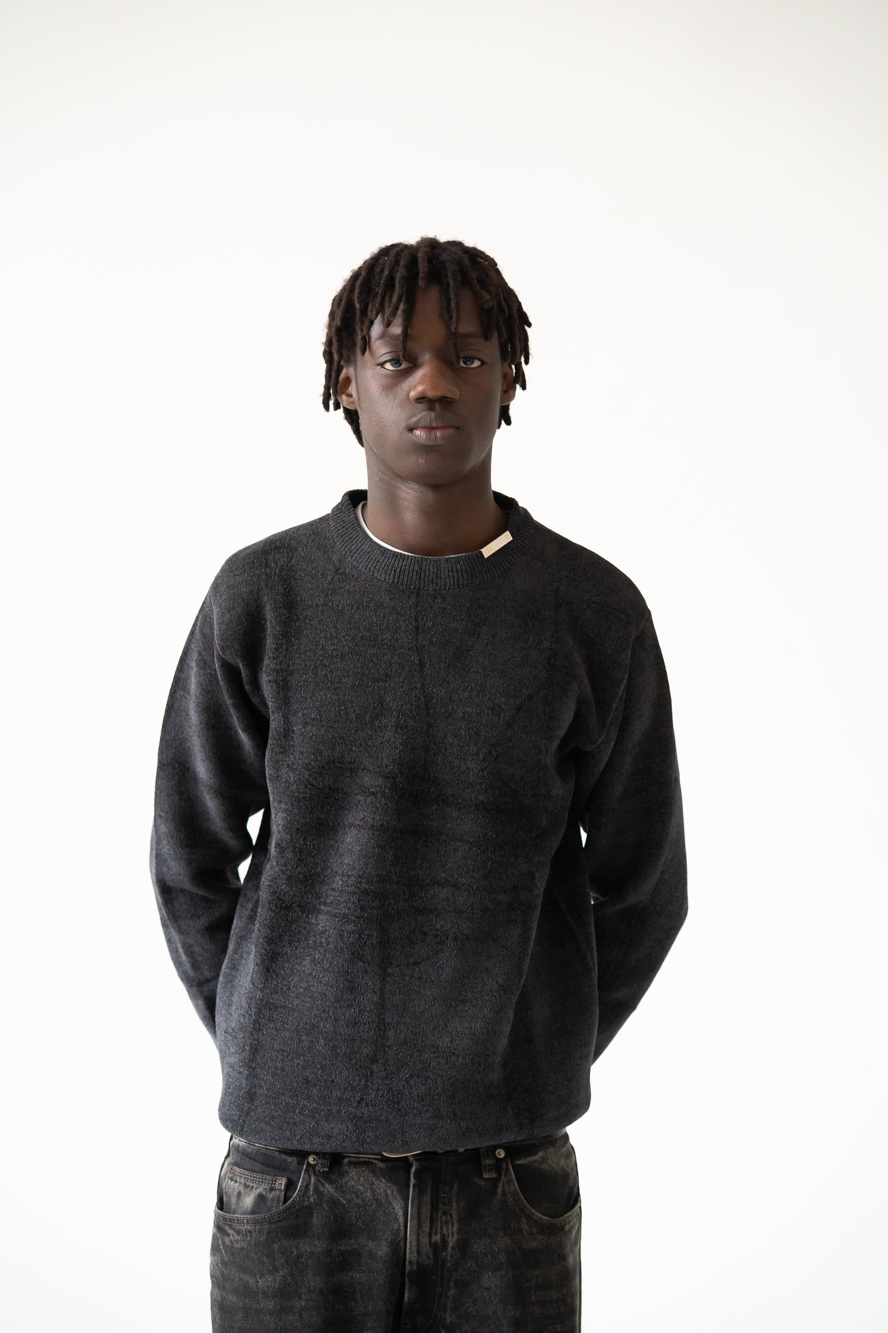 STEEL BADGE ASH GREY KNIT