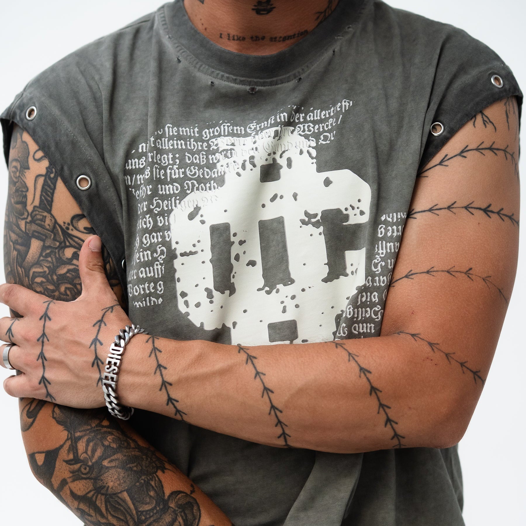 DRILLING SLEEVELESS