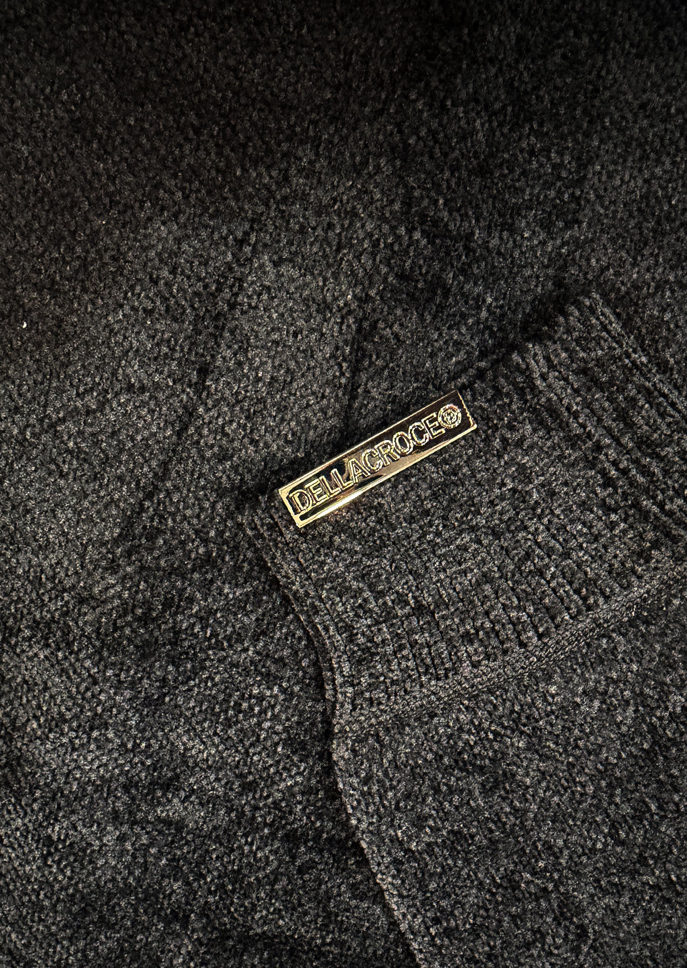 STEEL BADGE ASH GREY KNIT