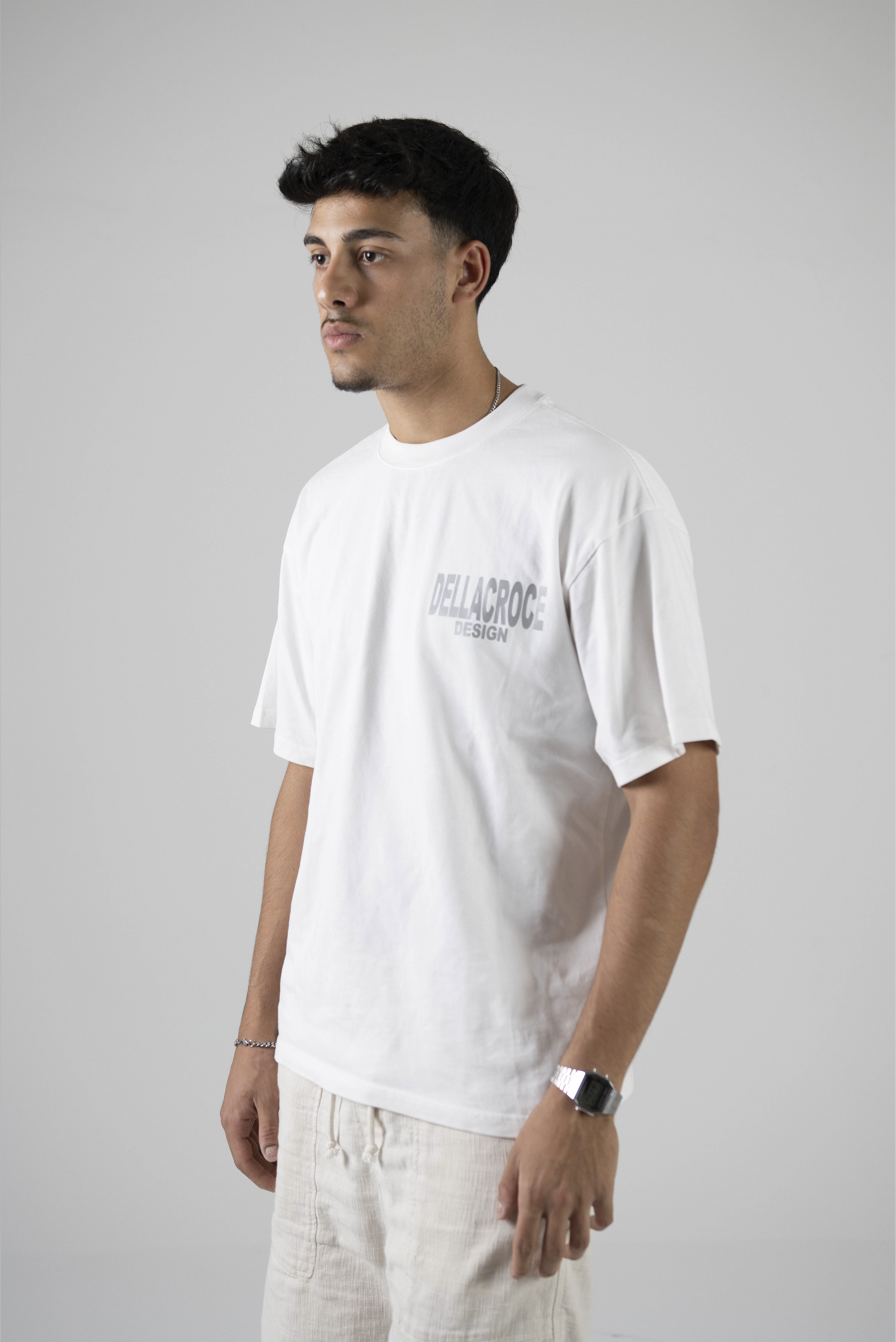 BASIC WHITE TEE