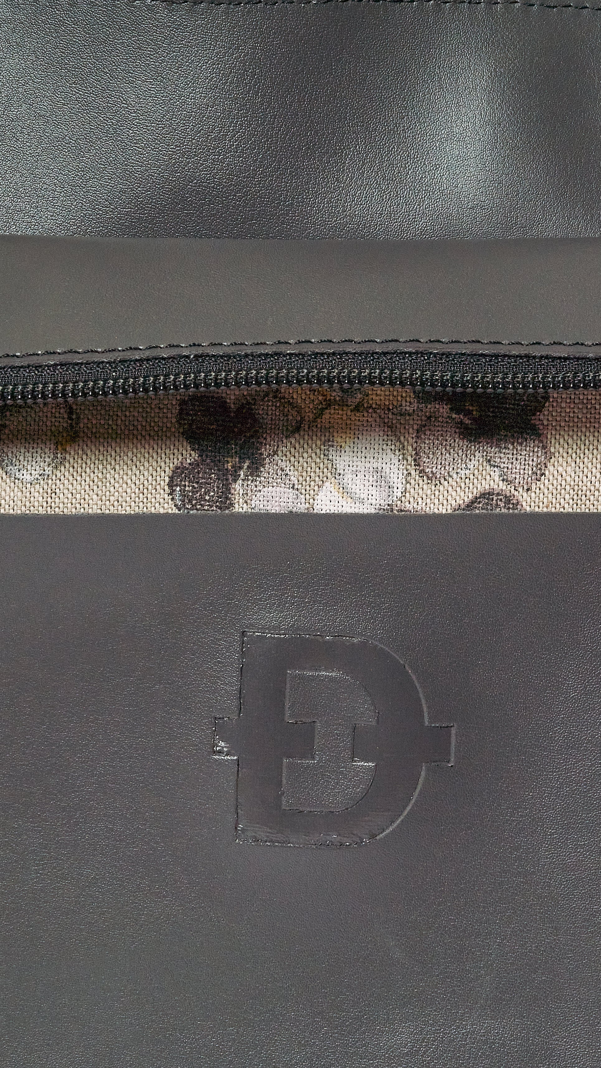 D-BAG BLACK